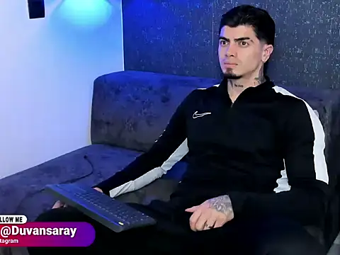 Snapshot of _mrcock__ chatting on May 24, 3:22 am mrcock online show from May 24, 3:22 am