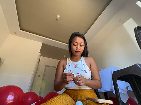 Snapshot of Juliet_official_pro chatting on July 20, 1:53 am Juliet official pro online show from July 20, 1:53 am