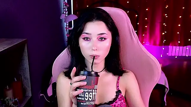 RedMidnight online show from May 28, 3:42 pm