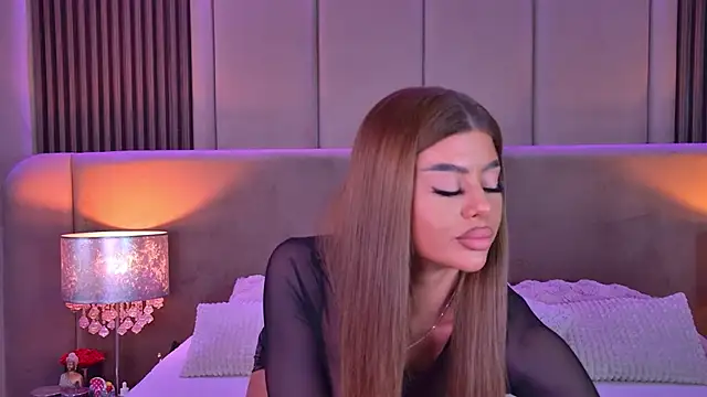 StephanieYves online show from May 22, 4:34 pm