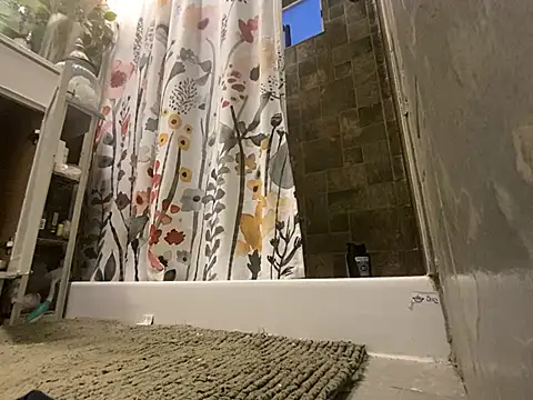 xxxenzo1 online show from January 18, 2:44 pm