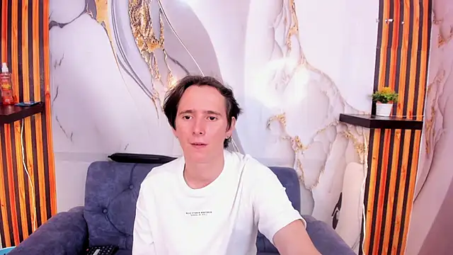 Snapshot of Aaron_LatinMen2 chatting on November 27, 3:30 am Aaron LatinMen2 online show from November 27, 3:30 am