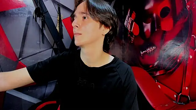 Snapshot of Aaron_LatinMen2 chatting on November 29, 8:01 pm Aaron LatinMen2 online show from November 29, 8:01 pm