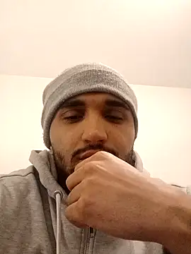Snapshot of elgasmii chatting on February 20, 6:30 pm elgasmii online show from February 20, 6:30 pm