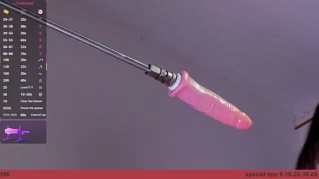 sophie 1  online show from December 1, 7:35 am