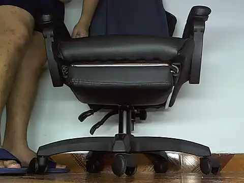 Alphacashmaster777 online show from April 9, 11:59 am