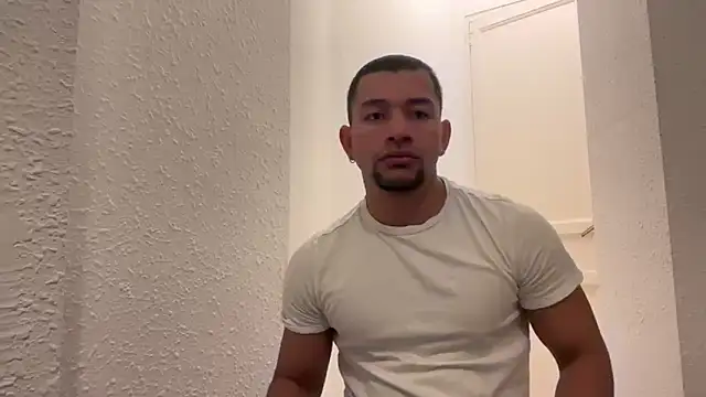 esleider12 online show from December 18, 4:57 pm