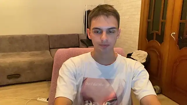 Snapshot of joshnovaq chatting on July 7, 7:07 pm joshnovaq online show from July 7, 7:07 pm