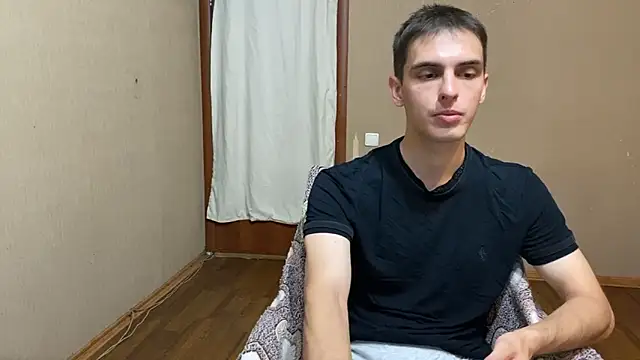 Snapshot of joshnovaq chatting on July 10, 3:47 pm joshnovaq online show from July 10, 3:47 pm