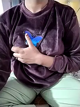 RASHMI SHARMA9 online show from February 12, 6:36 pm