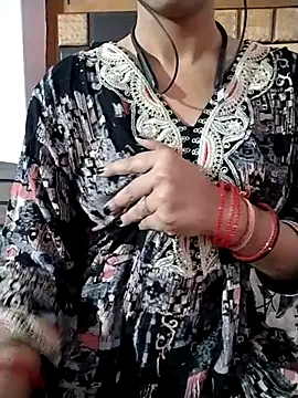 RASHMI SHARMA9 online show from April 11, 6:12 pm