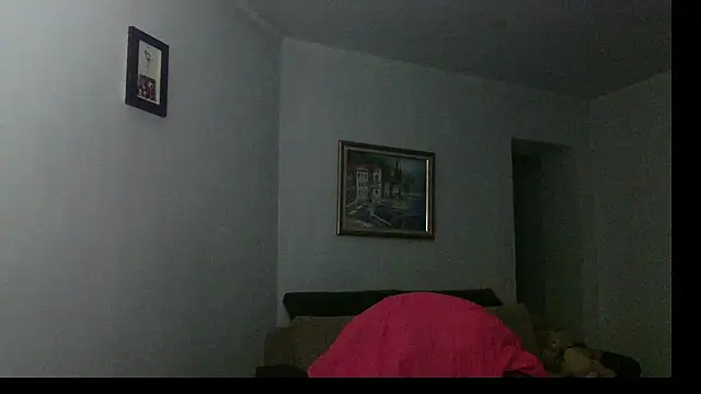 Snapshot of Kelly_Flurr chatting on December 21, 3:19 pm Kelly Flurr online show from December 21, 3:19 pm