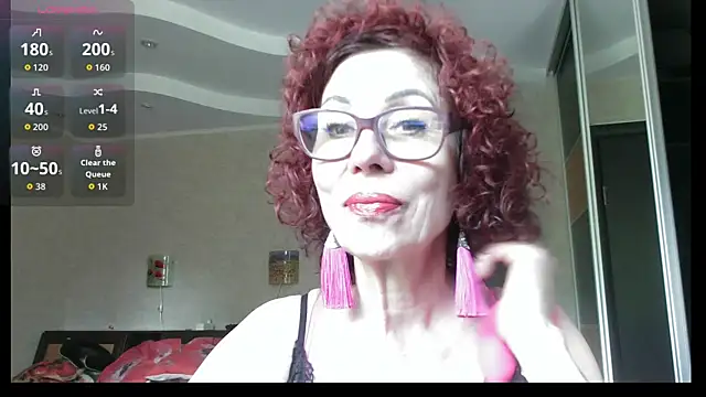 Kelly Flurr online show from June 8, 8:58 am