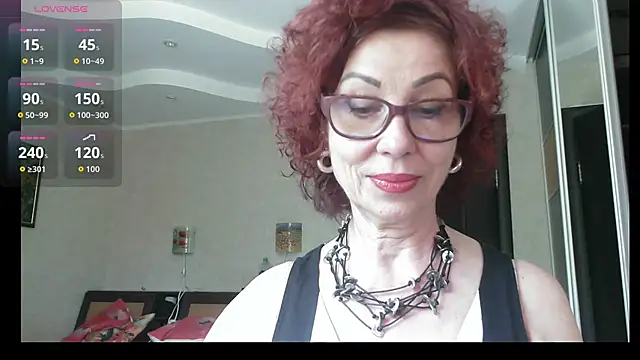 Kelly Flurr online show from June 14, 10:28 am