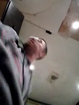 Snapshot of Roadie0187 chatting on March 17, 5:11 am Roadie0187 online show from March 17, 5:11 am