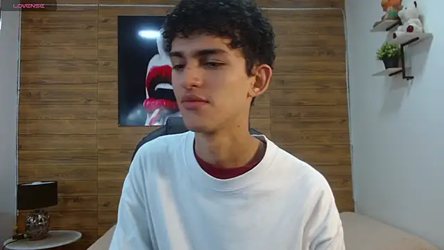 Snapshot of Michaelkoiv chatting on November 26, 12:50 pm Michaelkoiv online show from November 26, 12:50 pm