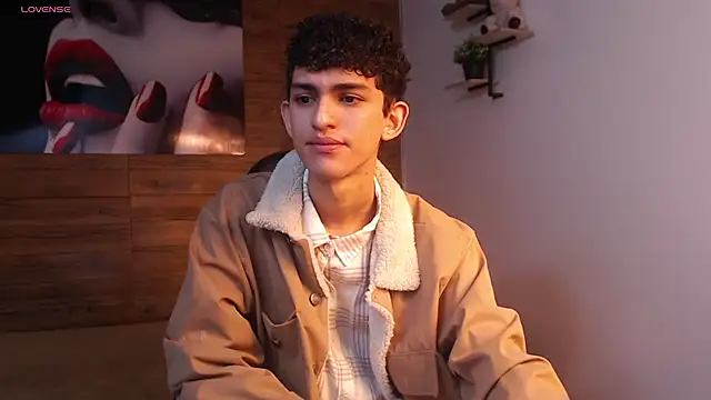 Snapshot of Michaelkoiv chatting on January 15, 12:21 pm Michaelkoiv online show from January 15, 12:21 pm