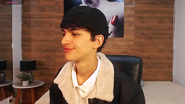 Snapshot of Michaelkoiv chatting on February 15, 11:52 am Michaelkoiv online show from February 15, 11:52 am