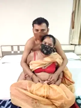 Snapshot of radhadesi chatting on February 12, 5:52 pm radhadesi online show from February 12, 5:52 pm