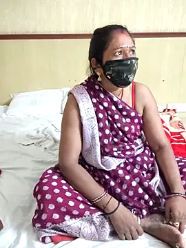 Snapshot of radhadesi chatting on April 3, 11:14 pm radhadesi online show from April 3, 11:14 pm