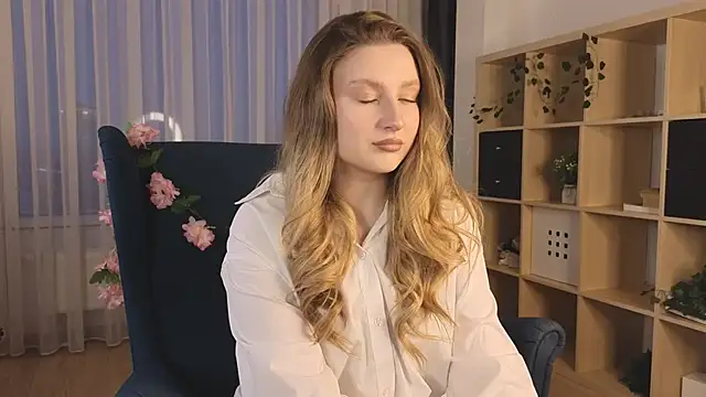 Snapshot of RemediosStrekas chatting on December 16, 4:06 am RemediosStrekas online show from December 16, 4:06 am