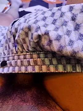 Snapshot of ishan2026 chatting on December 17, 4:24 pm ishan2026 online show from December 17, 4:24 pm