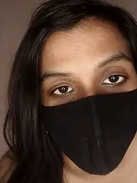 your-Mia07 online show from December 5, 4:25 pm