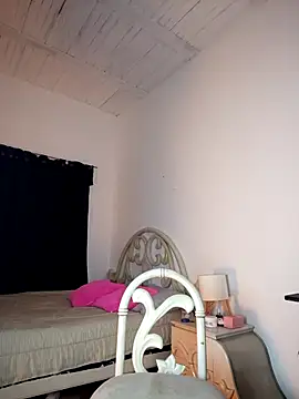 Im Kloe online show from February 12, 6:14 pm