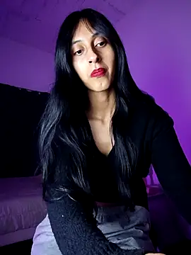 Im Kloe online show from February 18, 9:44 pm