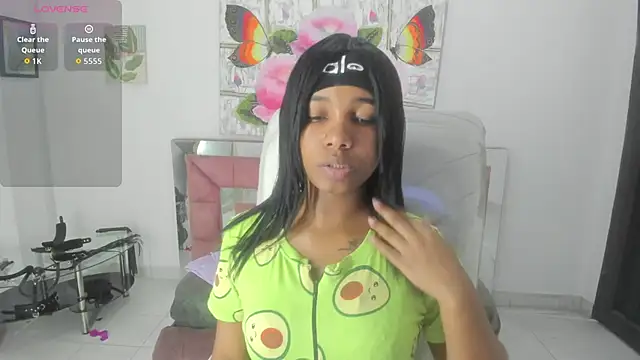 Snapshot of miiyaako_ds chatting on December 4, 9:12 pm miiyaako ds online show from December 4, 9:12 pm