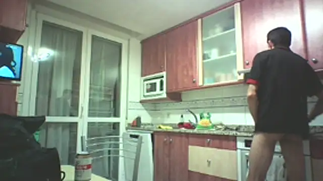 Snapshot of dura87 chatting on December 21, 2:30 am dura87 online show from December 21, 2:30 am