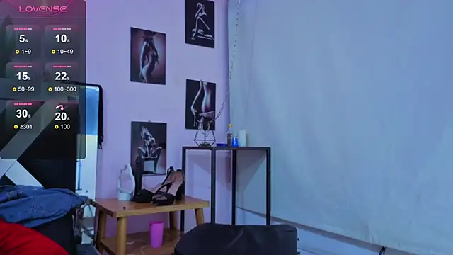 Snapshot of karla_slut_dirty chatting on December 20, 9:38 am karla slut dirty online show from December 20, 9:38 am