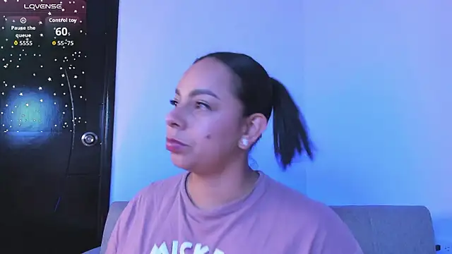 jimena chic1 online show from March 5, 9:22 pm