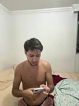 Snapshot of RicoValen chatting on February 20, 11:49 pm RicoValen online show from February 20, 11:49 pm