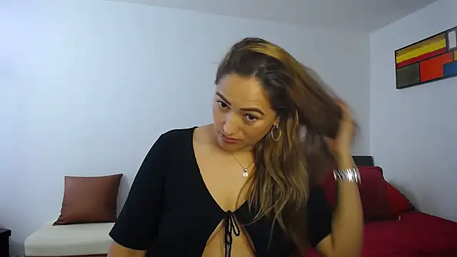 ximenaxcite19 online show from April 15, 1:51 pm