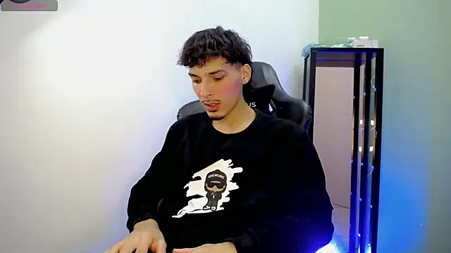 Yankeee  online show from November 30, 5:00 am