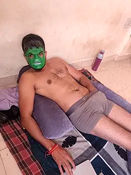 Snapshot of Amit22122 chatting on February 10, 9:24 am Amit22122 online show from February 10, 9:24 am