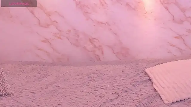 Dakota ferreti  online show from April 8, 5:57 pm