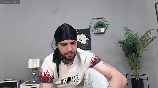 KaneHunter online show from March 6, 8:49 pm