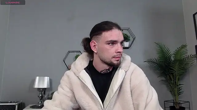 KaneHunter online show from March 31, 7:25 pm