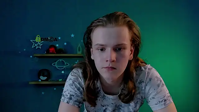 Snapshot of leo_void chatting on February 23, 7:44 pm leo void online show from February 23, 7:44 pm