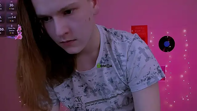 Snapshot of leo_void chatting on February 24, 8:18 pm leo void online show from February 24, 8:18 pm