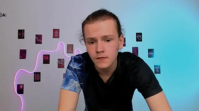 Snapshot of leo_void chatting on February 28, 7:48 pm leo void online show from February 28, 7:48 pm