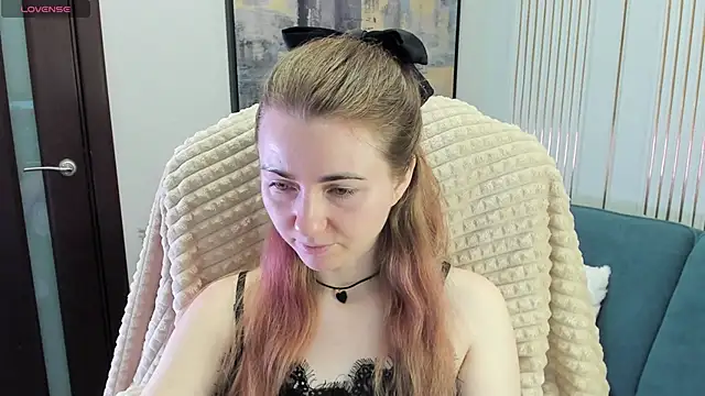 SofiAngela online show from December 3, 1:02 am