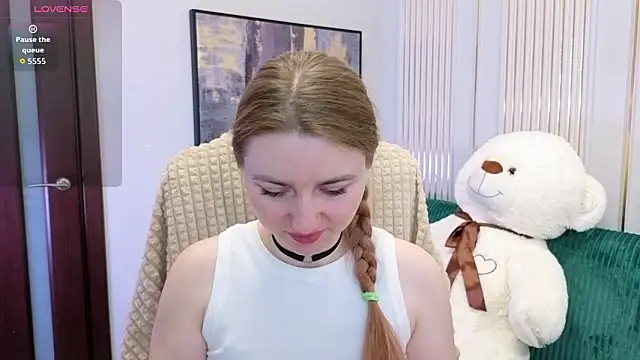 SofiAngela online show from March 9, 1:09 am