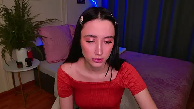 ChelseaFiness online show from February 7, 6:11 pm