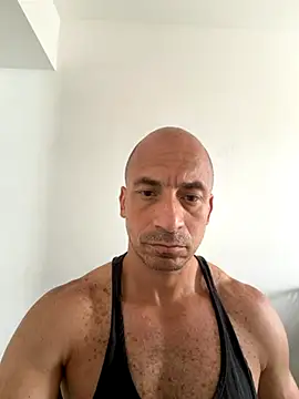 Snapshot of Russo41rj chatting on December 3, 1:09 pm Russo41rj online show from December 3, 1:09 pm