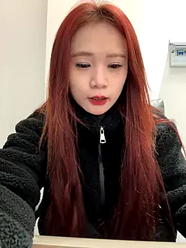 Snapshot of YYoom chatting on November 28, 9:34 am YYoom online show from November 28, 9:34 am