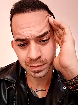 Snapshot of hazarcannn chatting on November 30, 10:19 am hazarcannn online show from November 30, 10:19 am