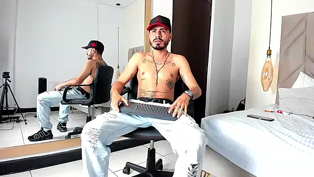 MatthewCullen online show from February 27, 9:48 pm